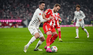 比赛日：萨拉赫“谢幕战”助攻利物浦 拜仁险输副班长